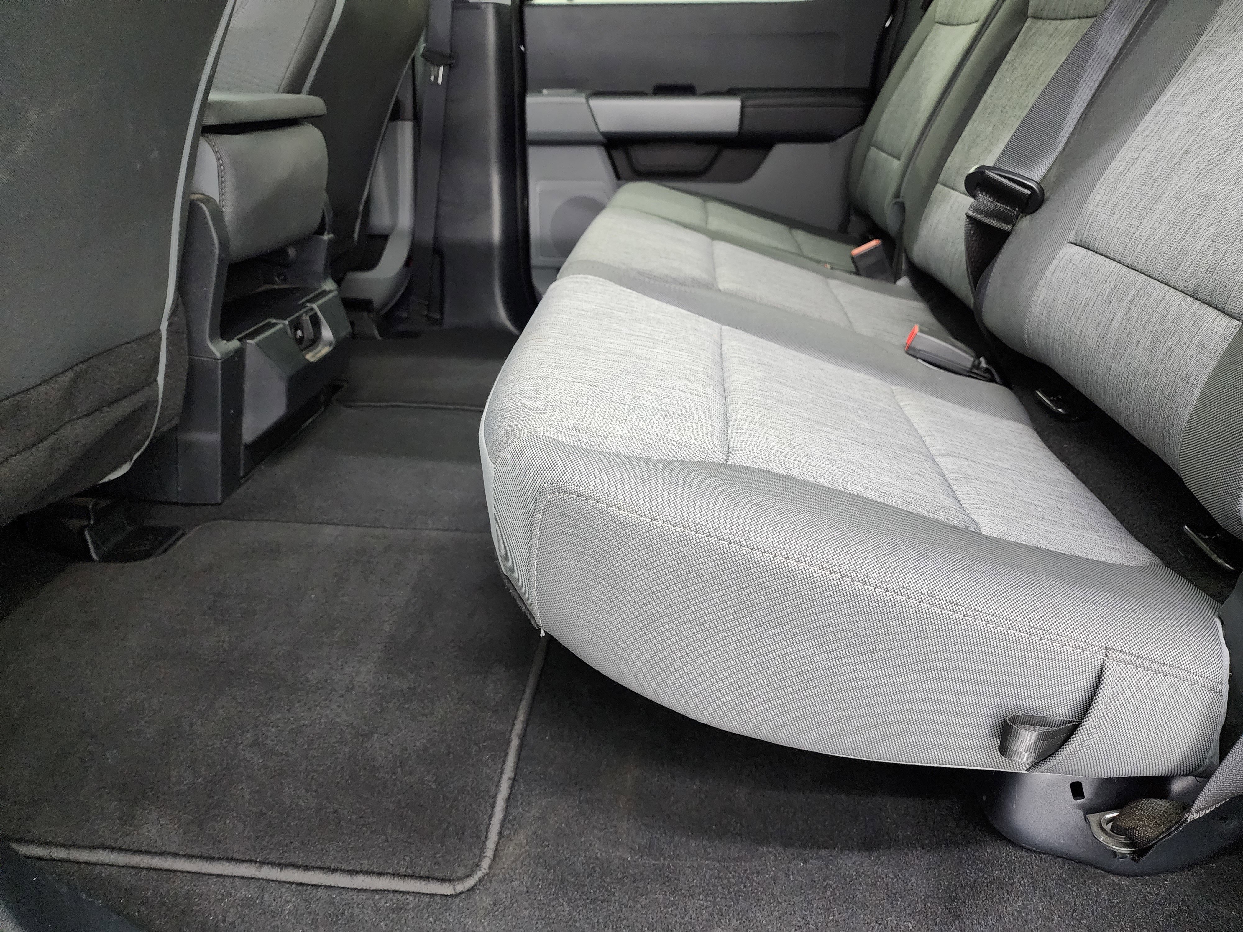 Used 2024 Ford F250 XL w/ STX Appearance Package image 9