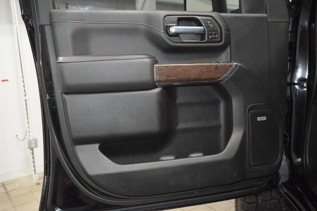 Used 2022 GMC Sierra 3500 Denali w/ Denali Ultimate Package image 46