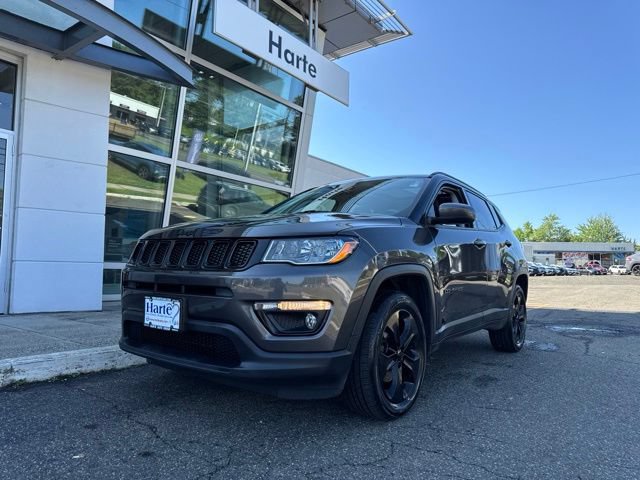 Used 2018 Jeep Compass Latitude w/ Popular Equipment Group AWD/4WD image 2