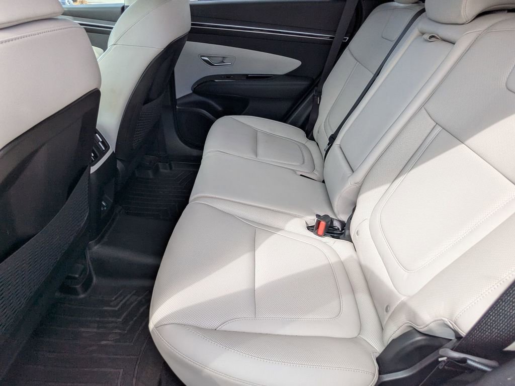 Used 2022 Hyundai Tucson Limited w/ Cargo Package image 18