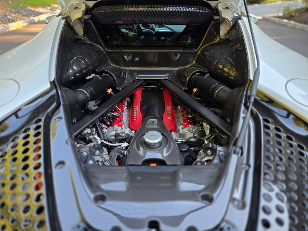 Used 2023 Ferrari SF90 Stradale image 40