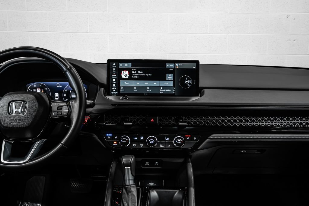 Used 2024 Honda Accord Touring image 22