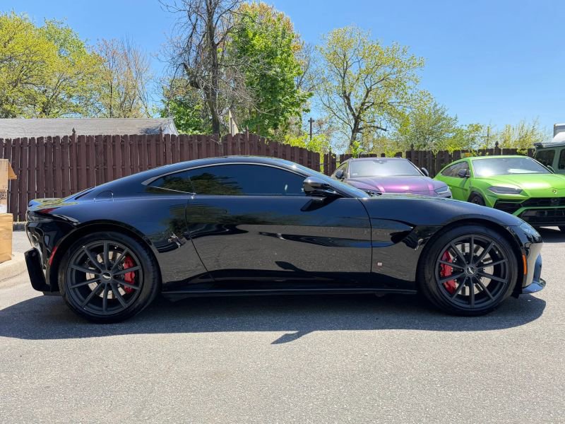 Used 2020 Aston Martin V8 Vantage Coupe RWD image 5