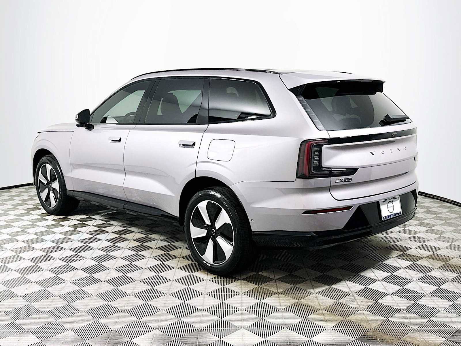 New 2026 Volvo EX90 Plus image 5