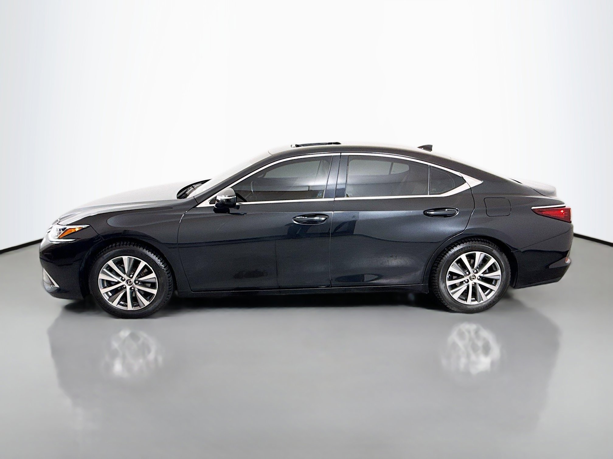 Used 2021 Lexus ES 350 FWD image 4