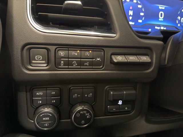 Certified 2024 Chevrolet Tahoe High Country w/ Advanced Technology Package image 39