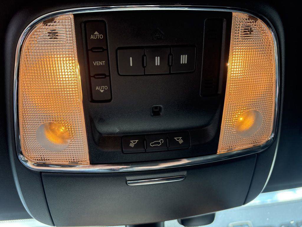 Used 2016 Jeep Grand Cherokee Limited image 26