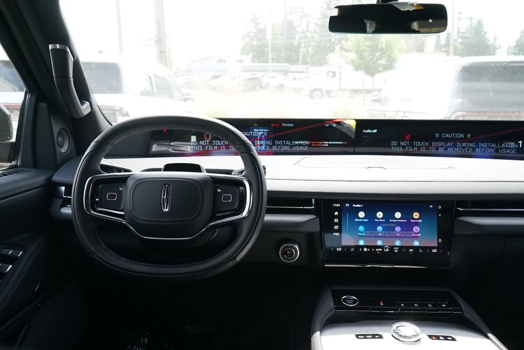 New 2026 Lincoln Navigator Reserve w/ Jet Appearance Package AWD/4WD image 10