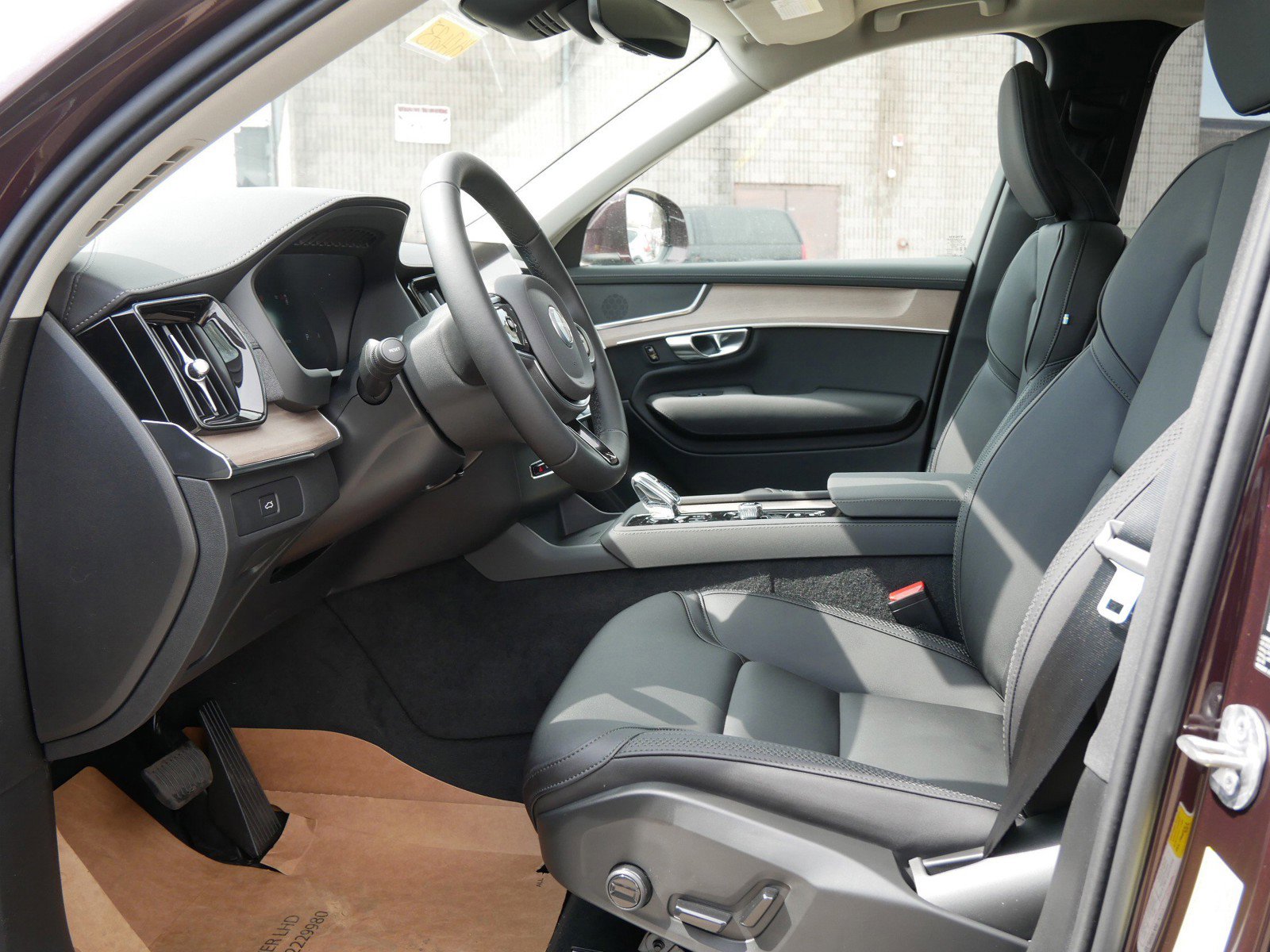 New 2026 Volvo XC90 B5 Plus image 5