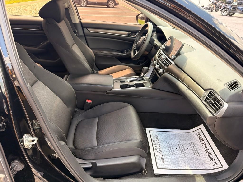 Used 2018 Honda Accord LX image 14