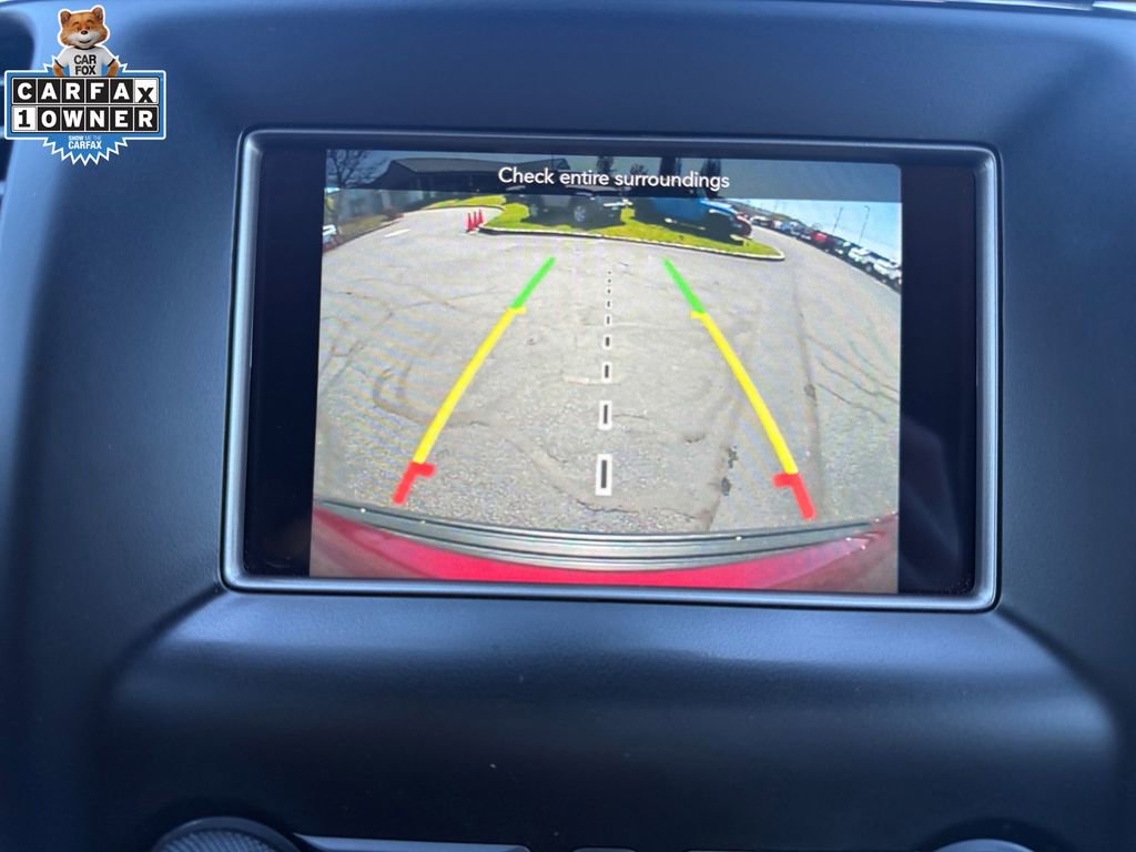Used 2021 Jeep Grand Cherokee Laredo AWD/4WD image 13