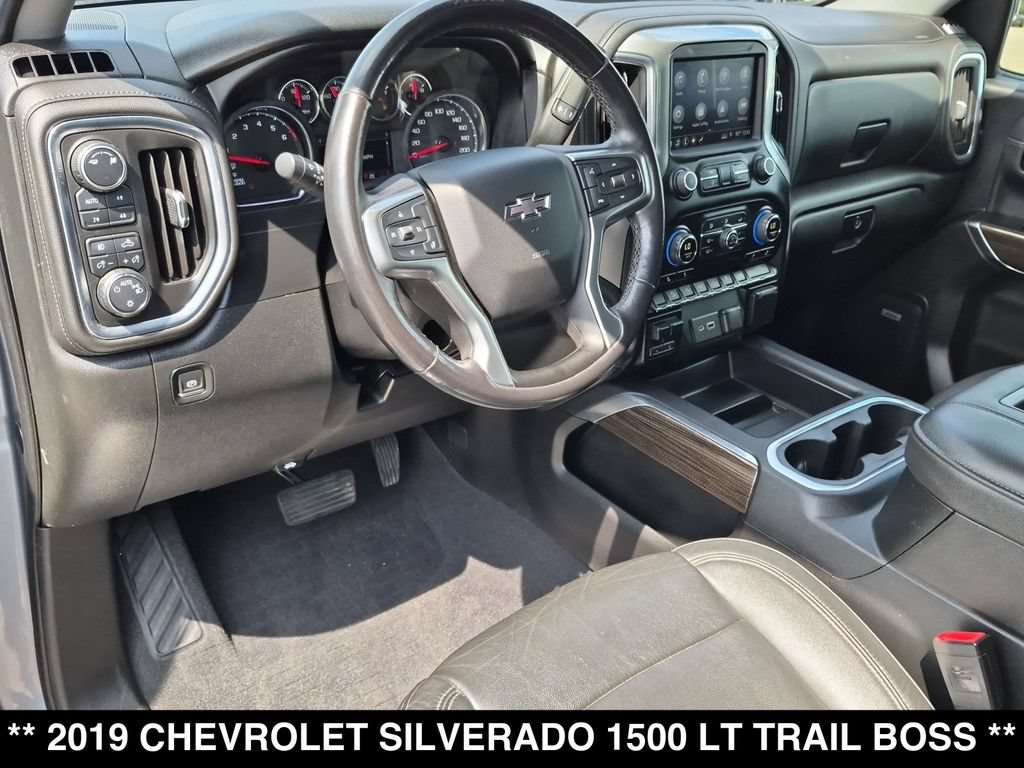 Used 2019 Chevrolet Silverado 1500 LT Trail Boss AWD/4WD image 2