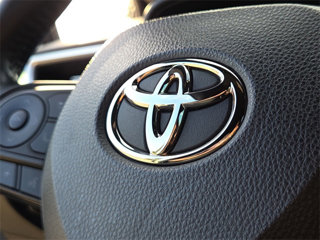 Used 2022 Toyota Corolla SE image 23