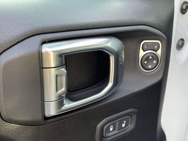 Used 2023 Jeep Gladiator Sport image 14