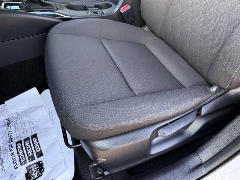 Used 2024 Toyota Corolla LE image 17