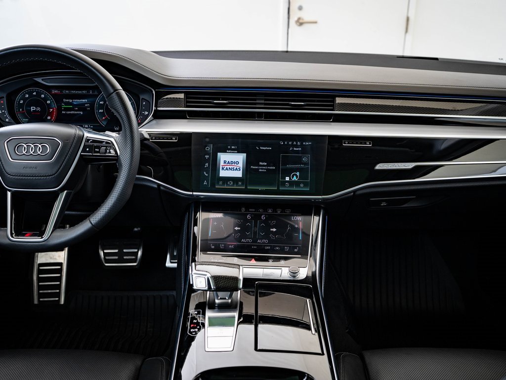 Certified 2022 Audi S8 image 32