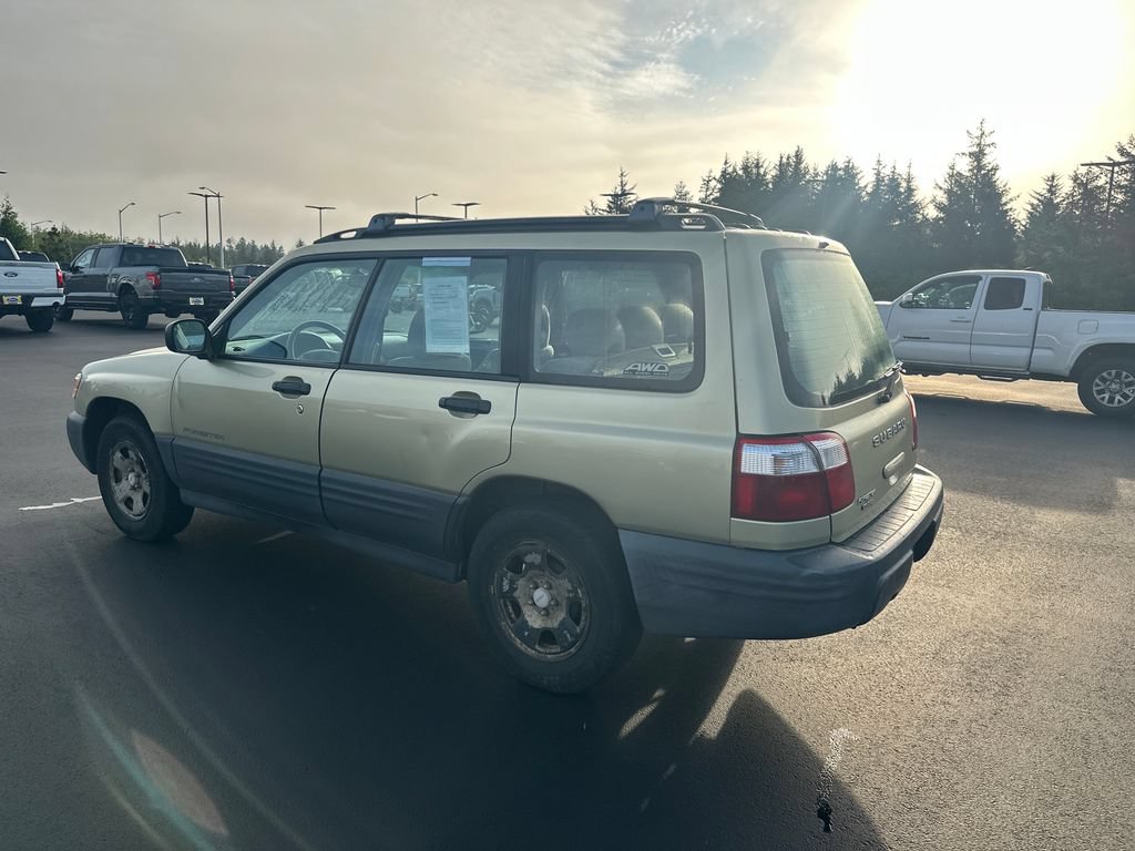 Used 2002 Subaru Forester L AWD/4WD image 2