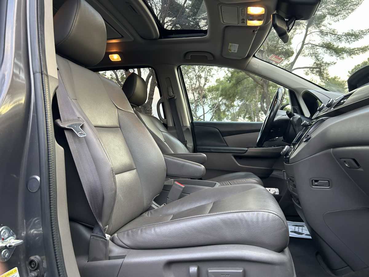 Used 2015 Honda Odyssey Touring image 23