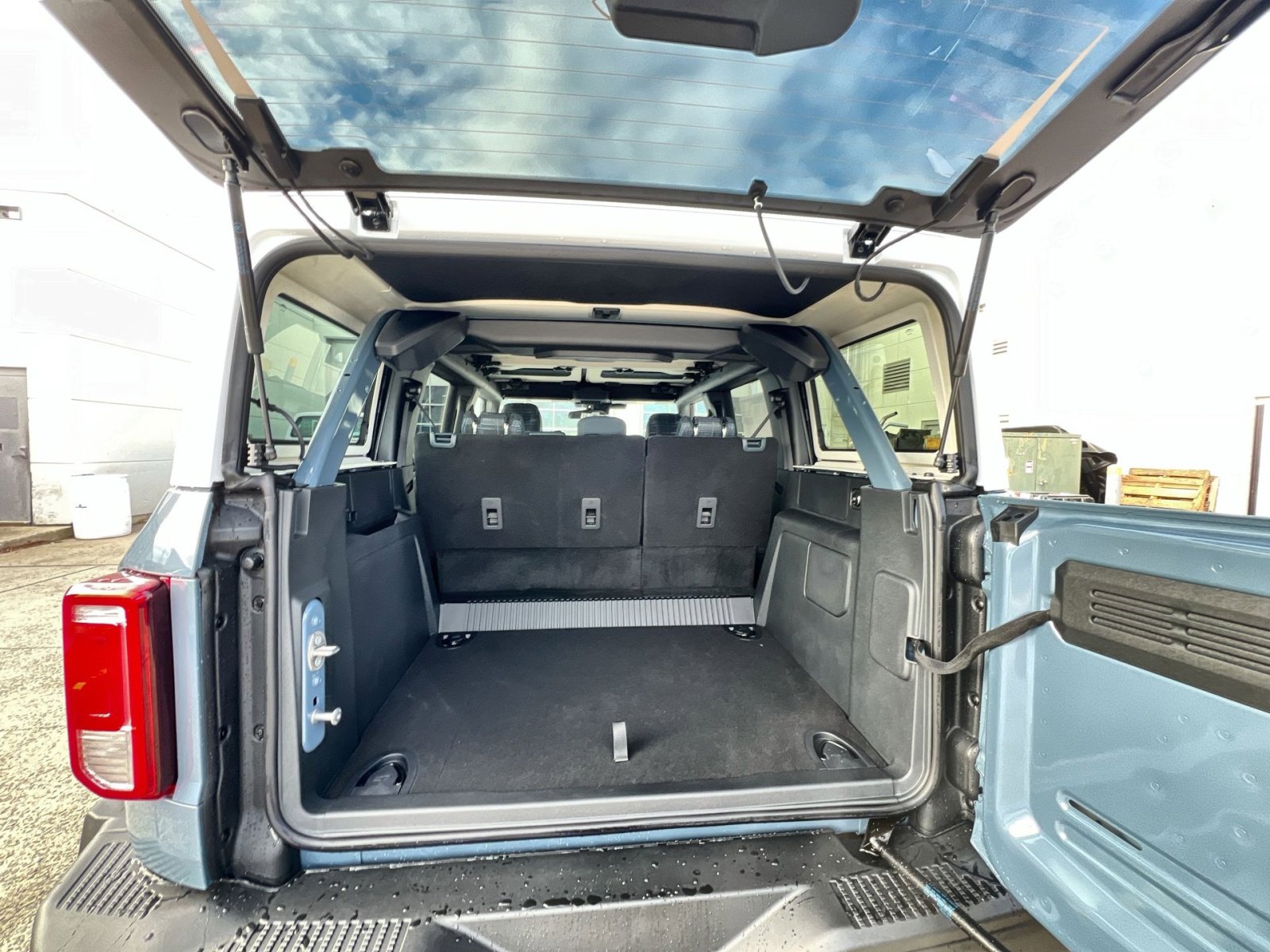 New 2025 Ford Bronco Heritage Edition image 25