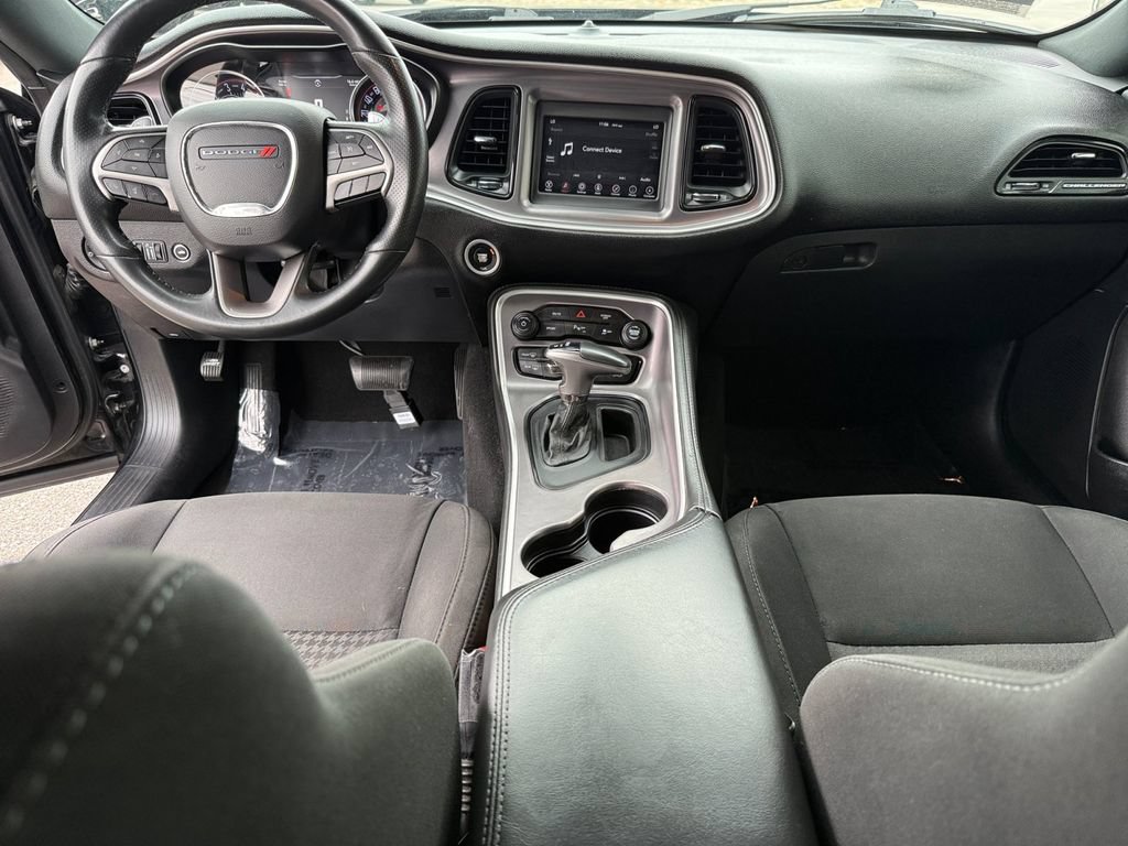 Used 2019 Dodge Challenger R/T RWD image 13