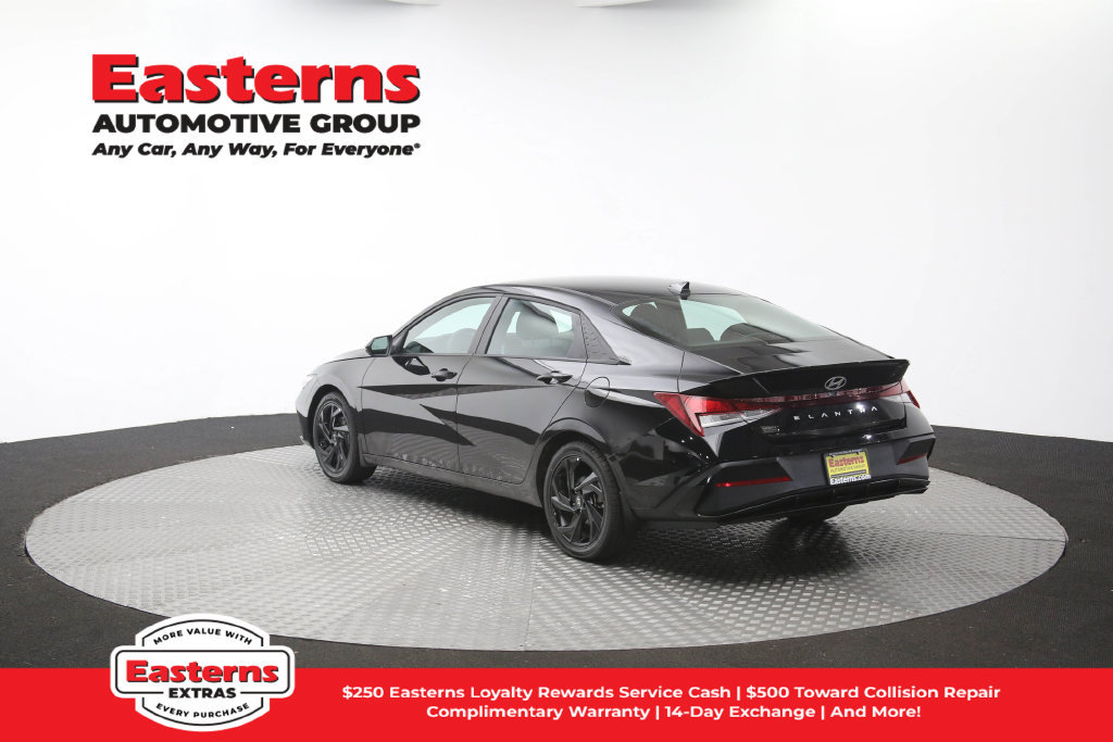 Used 2026 Hyundai Elantra Sport FWD image 61