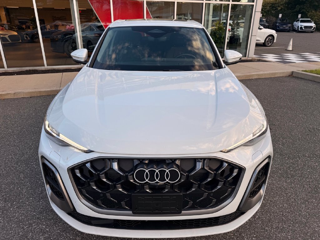 Used 2025 Audi Q5 Premium Plus w/ Premium Plus AWD/4WD image 7