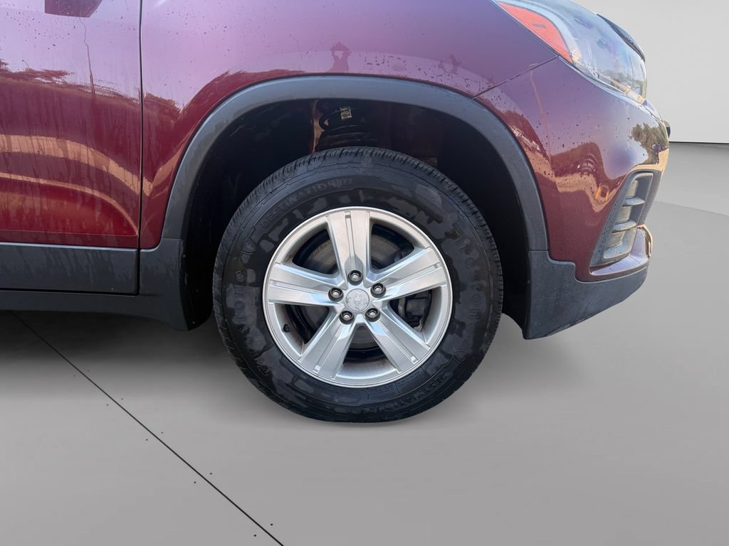 Used 2017 Chevrolet Trax LS AWD/4WD image 9