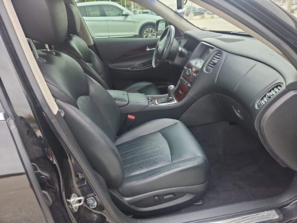 Used 2016 INFINITI QX50 AWD w/ Technology Package image 11