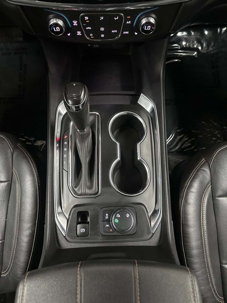 Used 2021 Chevrolet Traverse RS image 24