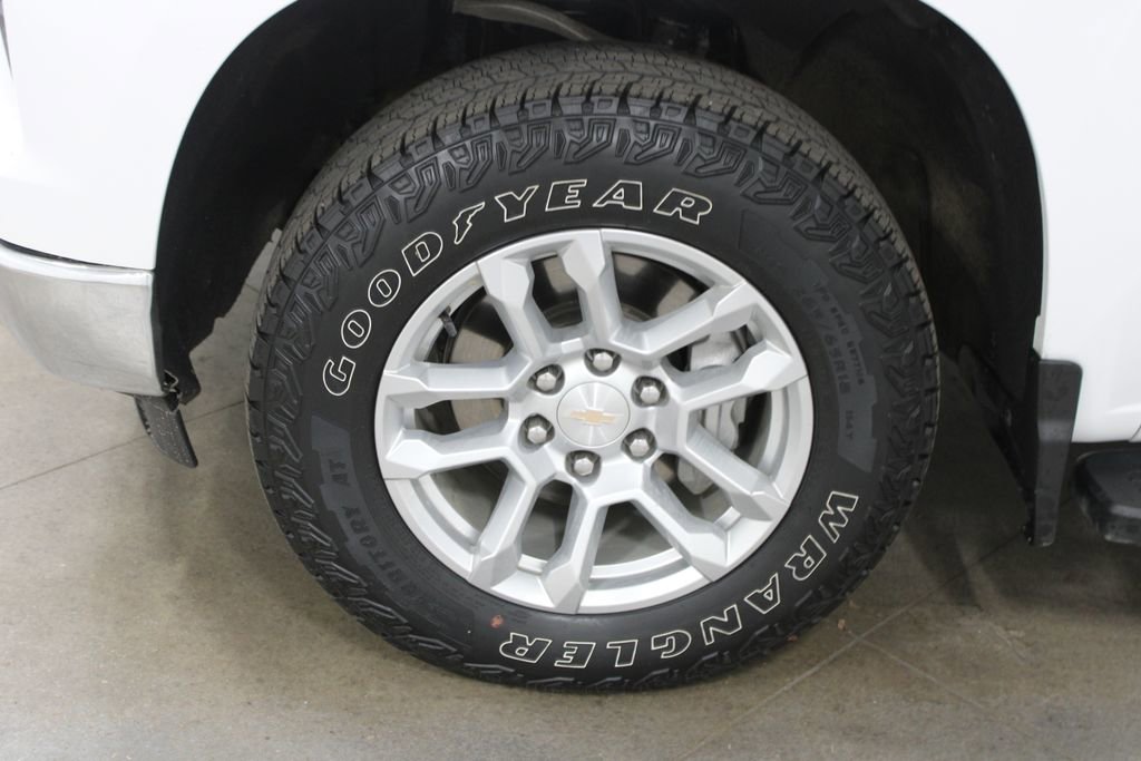 Used 2024 Chevrolet Silverado 1500 LT w/ Z71 Off-Road Package image 35