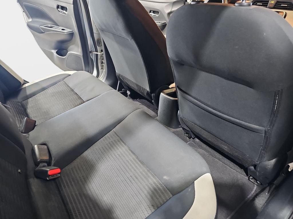 Used 2021 Nissan Versa SV FWD image 13