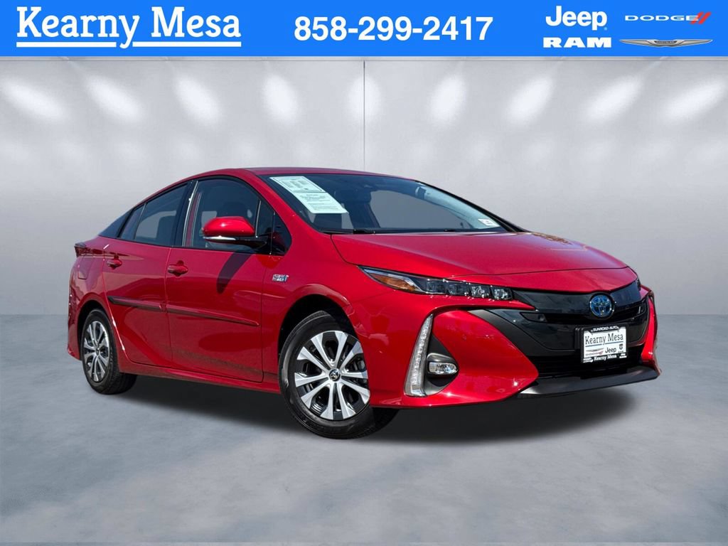 Used 2020 Toyota Prius Prime Limited w/ Carpet Mat Package FWD video 1