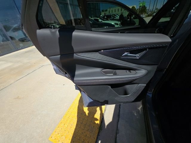 Used 2024 Chevrolet Blazer EV LT image 22