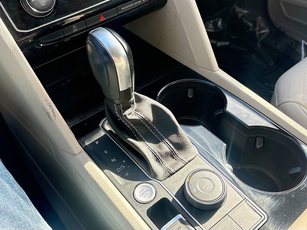 Used 2023 Volkswagen Atlas SE image 16