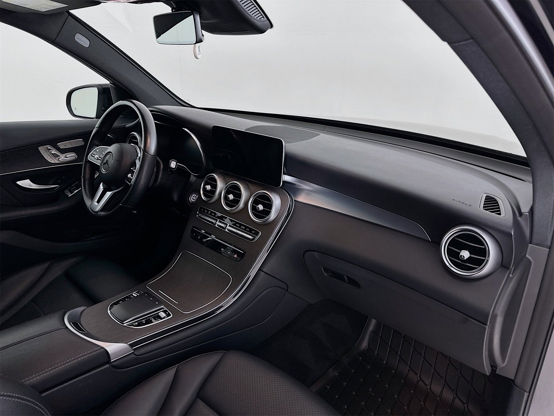 Used 2022 Mercedes-Benz GLC 300 4MATIC image 31