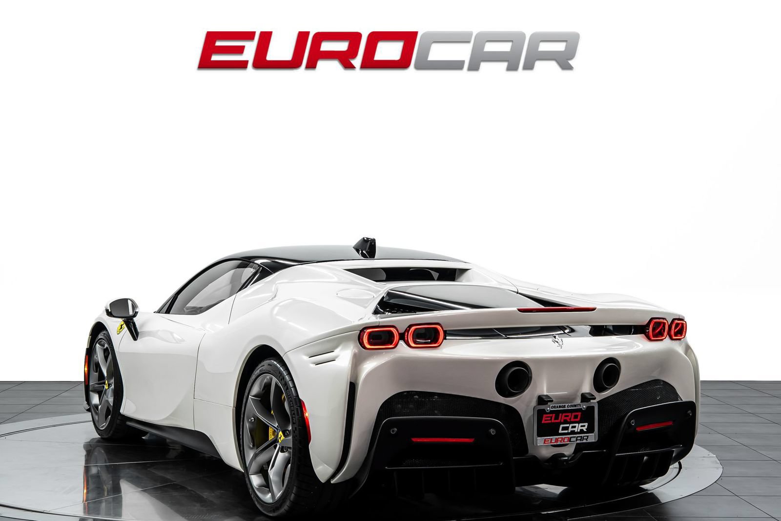 Used 2023 Ferrari SF90 Stradale AWD/4WD image 3