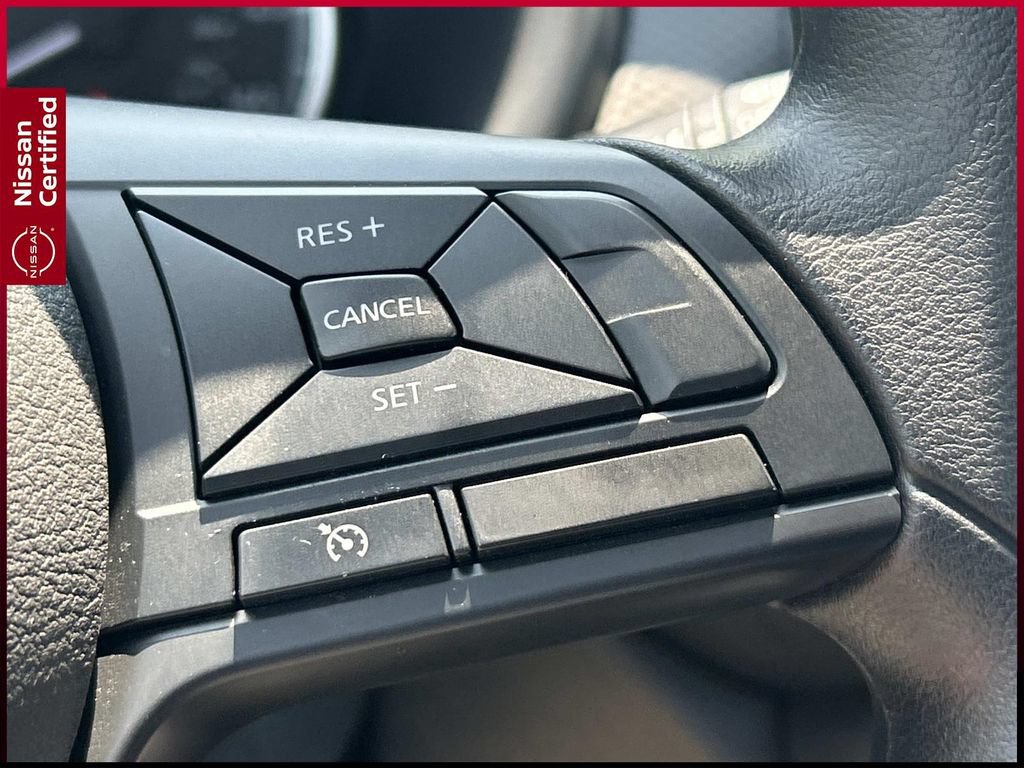 Certified 2025 Nissan Kicks Play S FWD image 28
