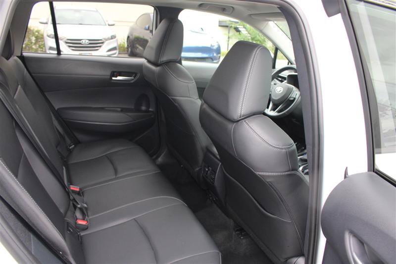 Used 2024 Toyota Corolla Cross XLE w/ Convenience Package FWD image 13
