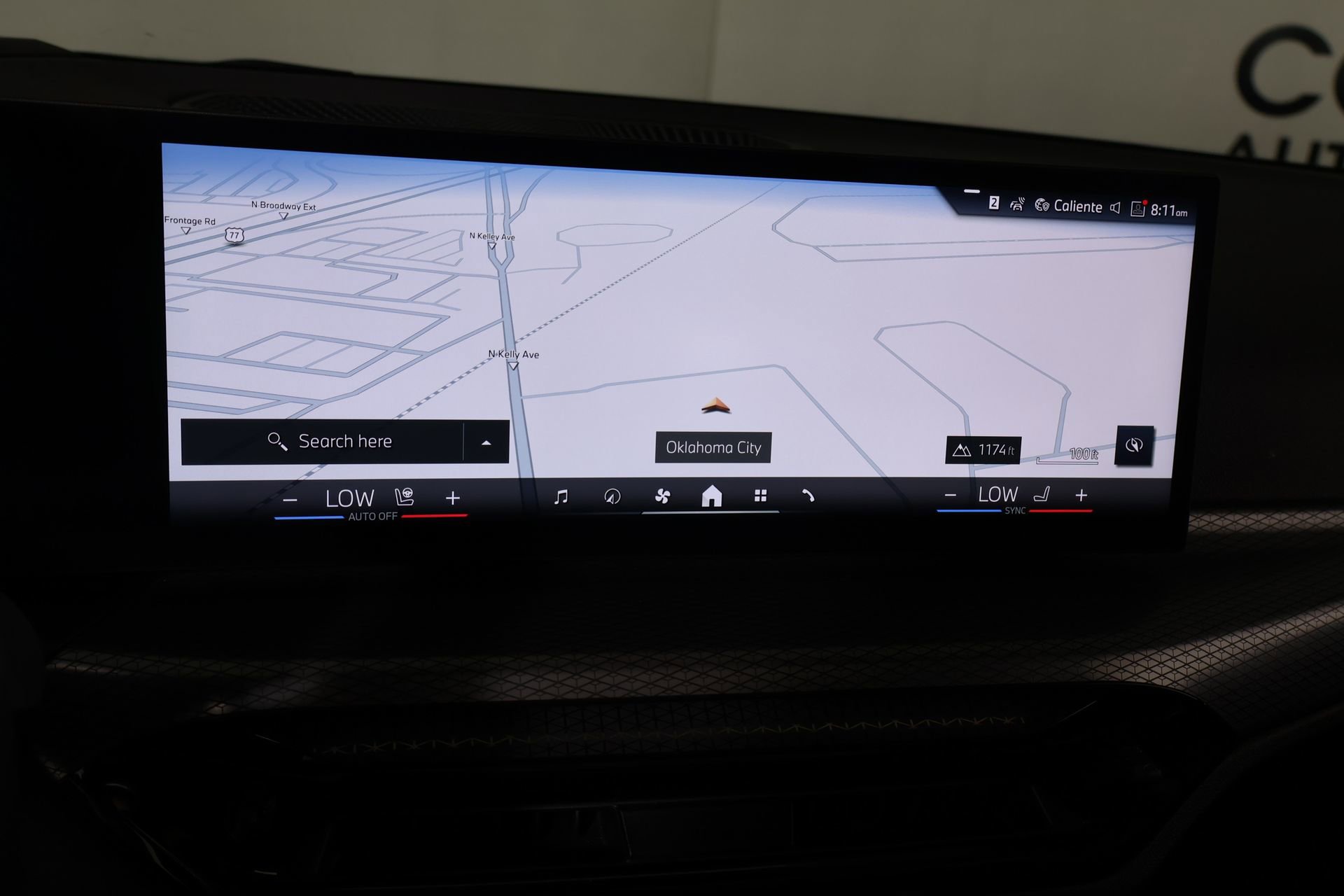 Used 2025 BMW 330i Sedan w/ M Sport Package image 7