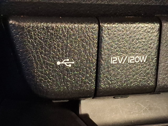 Used 2023 Toyota Camry SE FWD image 25
