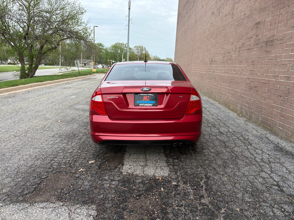 Used 2010 Ford Fusion SE image 4