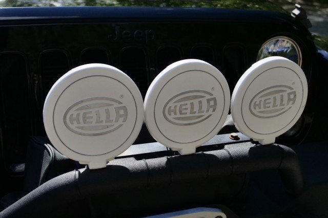 Used 2015 Jeep Wrangler Unlimited Sahara image 38