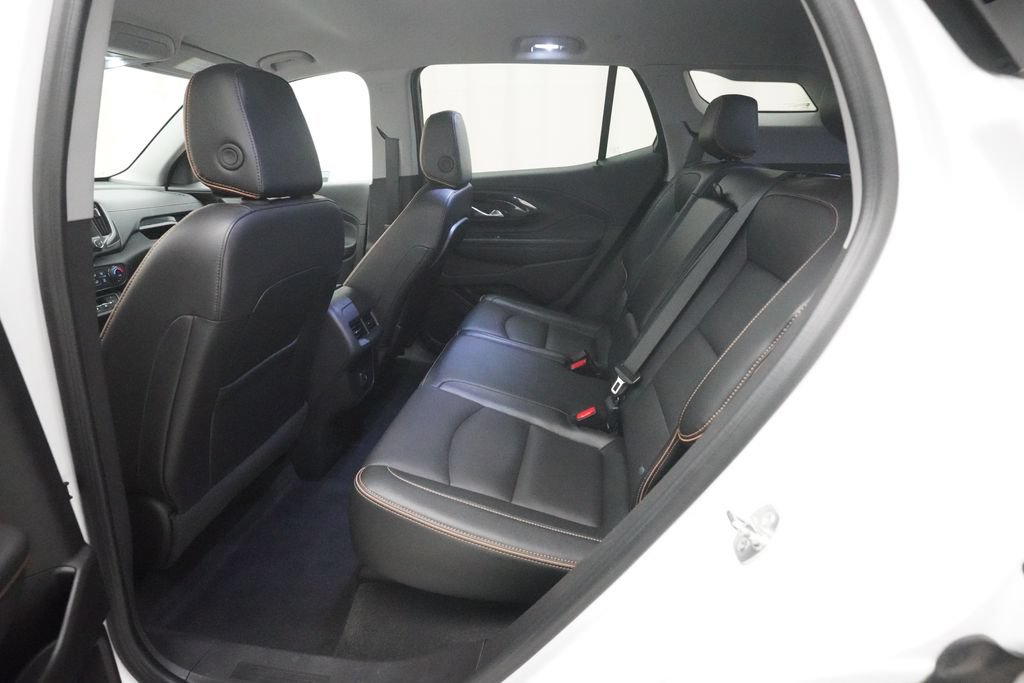 Used 2024 GMC Terrain AT4 AWD/4WD image 16