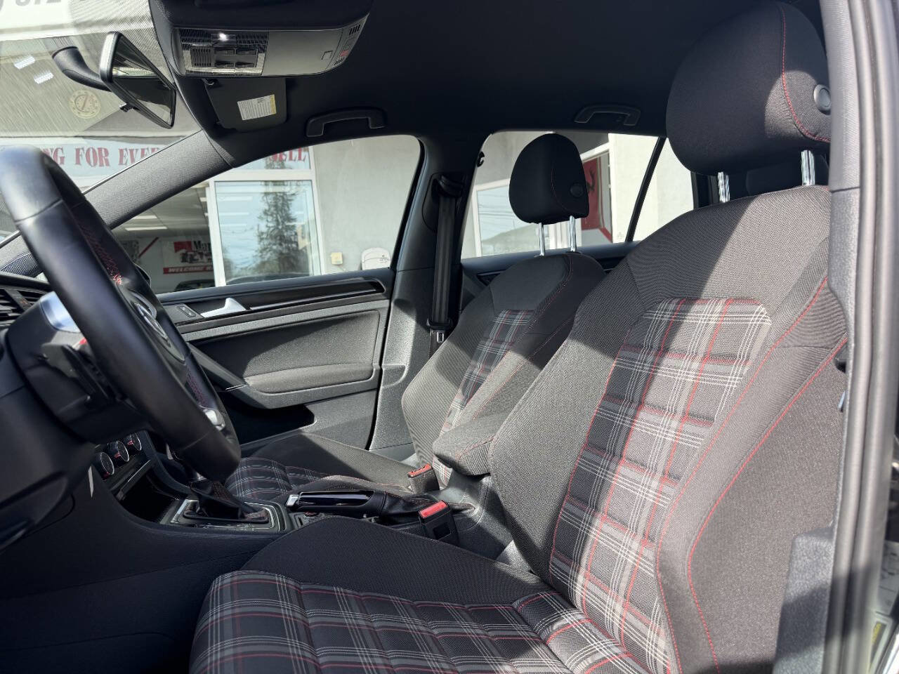 Used 2016 Volkswagen GTI S FWD image 18