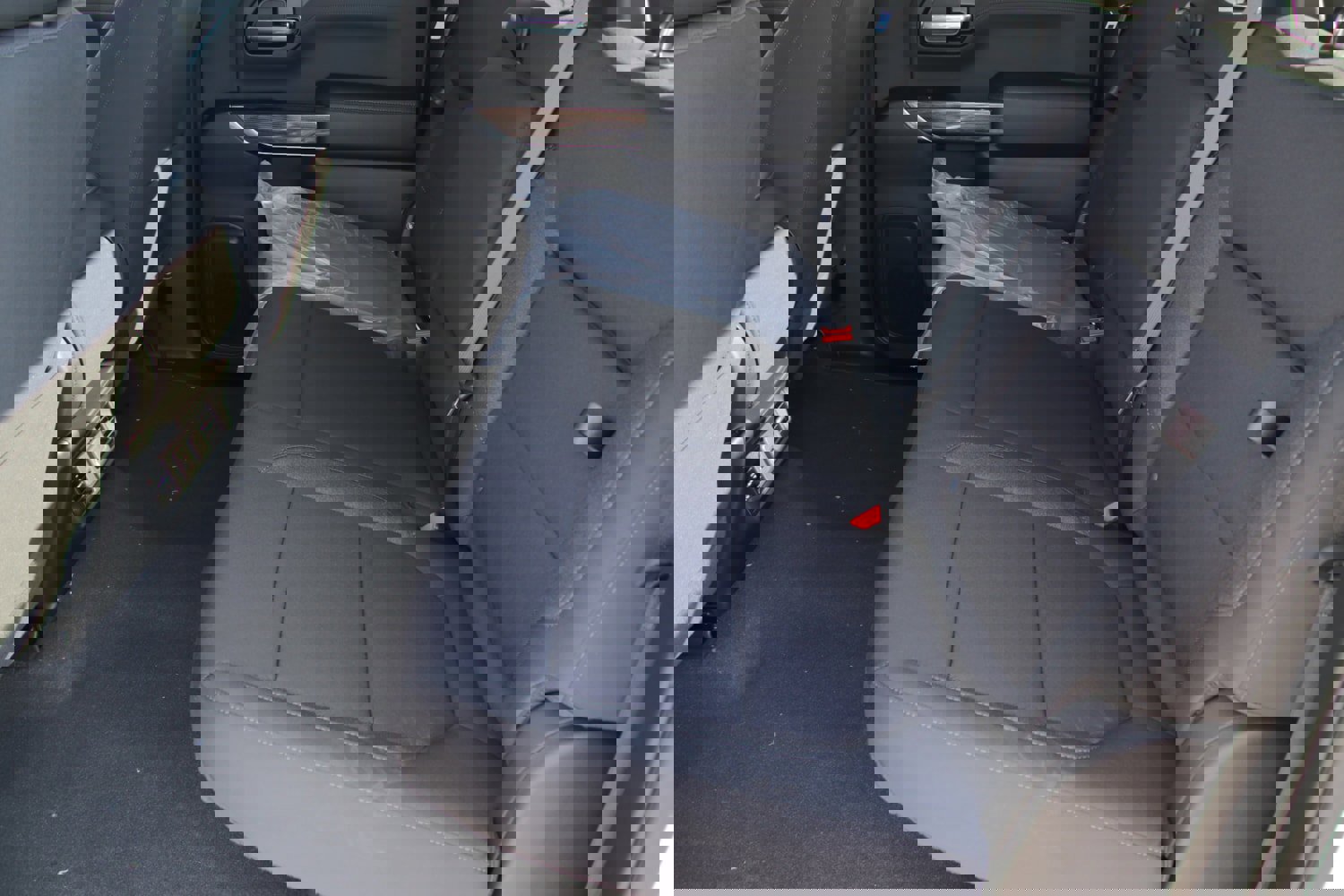 Used 2022 Chevrolet Silverado 1500 RST image 11