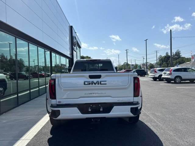 Used 2024 GMC Sierra 3500 Denali Ultimate AWD/4WD image 4