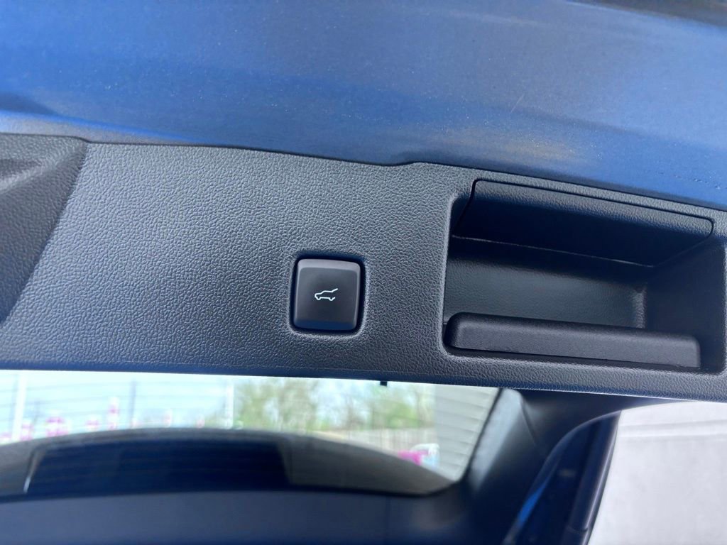 Used 2022 Ford Escape SEL w/ Technology Package image 13