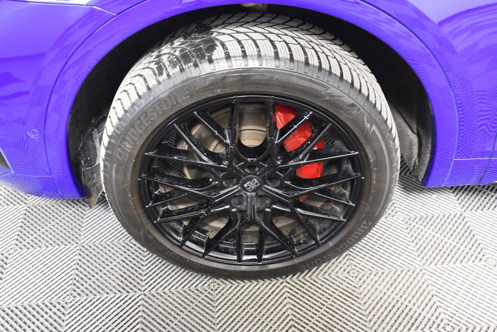 Used 2024 Audi Q5 e Prestige w/ Prestige Package image 11