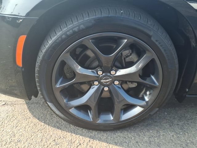 Certified 2023 Chrysler 300 S w/ Comfort Group RWD image 10