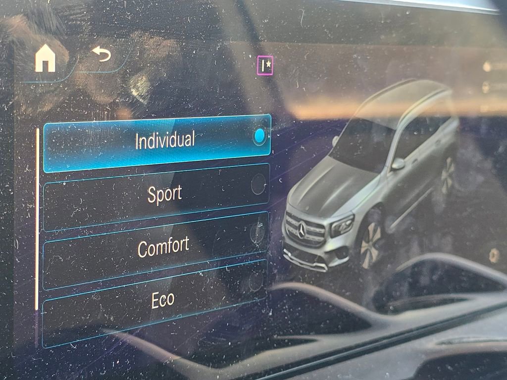 Certified 2023 Mercedes-Benz GLB 250 4MATIC image 32